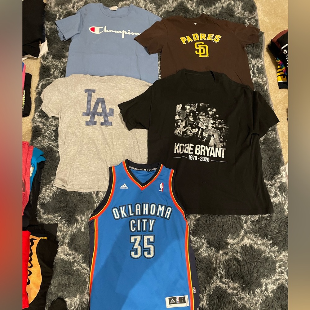 Sports Y2K 10 shirt bundle… some vintage some not